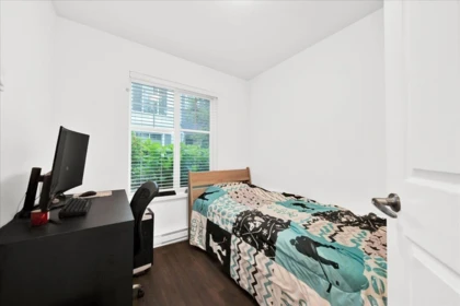 105 15340 Guildford Drive, Surrey, BC, Surrey — Townhouse for sale