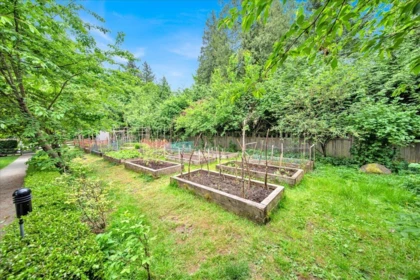 Garden / Landscaping Photo of 105 15340 Guildford Drive, Surrey, BC