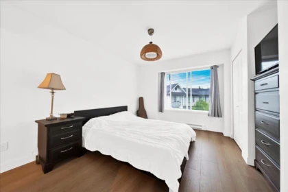 Office / Den Photo of 105 15340 Guildford Drive, Surrey, BC