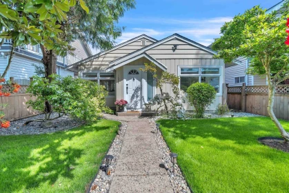 Staircase Photo of 1698 Garden Avenue, North Vancouver, BC
