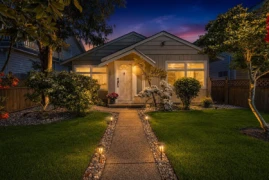 1698 Garden Avenue, North Vancouver, BC