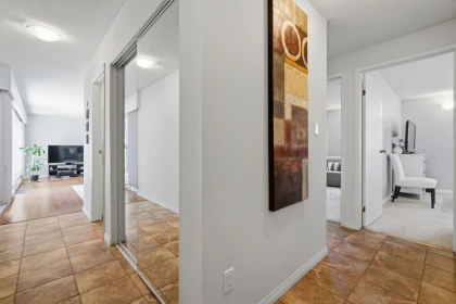 Basement Recreation Room Photo of 205 15041 Prospect Avenue, White Rock, BC