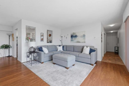 Primary Bedroom Photo of 205 15041 Prospect Avenue, White Rock, BC