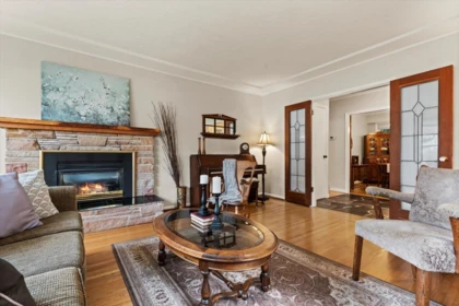 Breakfast Nook Photo of 34166 Cedar Avenue, Abbotsford, BC