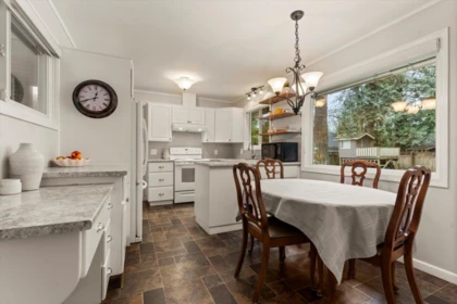 Powder Room Photo of 34166 Cedar Avenue, Abbotsford, BC