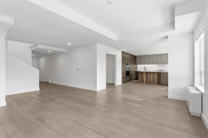 Kitchen Photo of 307 3590 W 39th Avenue, Vancouver, BC