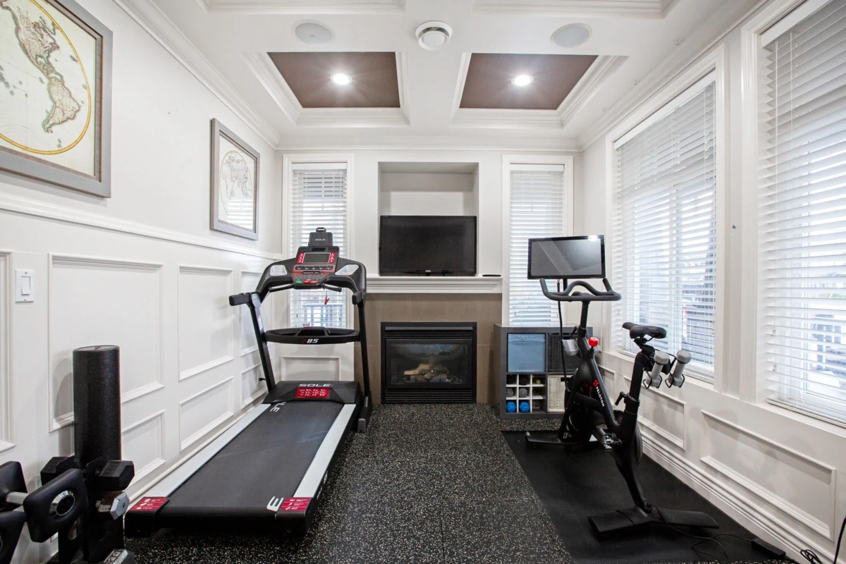 Family Room Photo of 6799 192 Street, Surrey, BC
