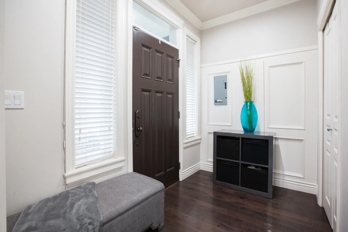 Living Room Photo of 6799 192 Street, Surrey, BC