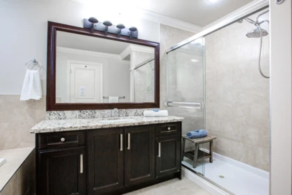 Hallway Photo of 6799 192 Street, Surrey, BC
