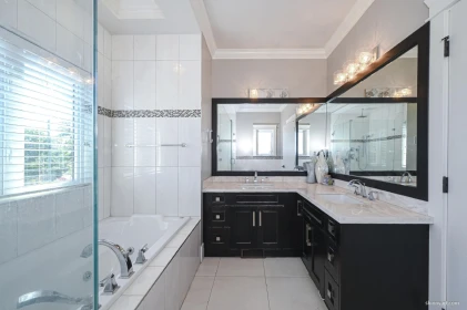 Office / Den Photo of 15807 Buena Vista Avenue, White Rock, BC