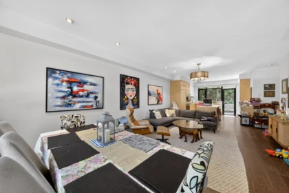 Breakfast Nook Photo of 1088 W 7th Avenue, Vancouver, BC