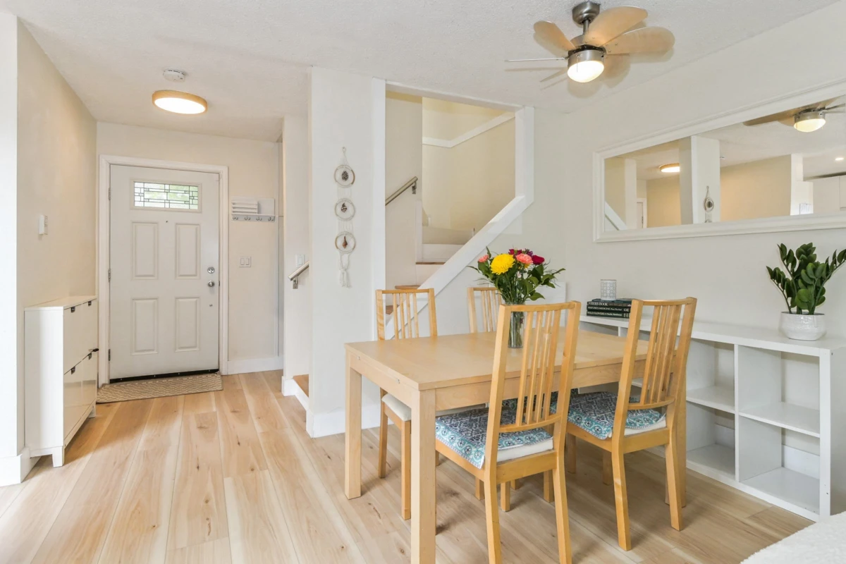 Dining Area Photo of 6294 W Greenside Drive, Surrey, BC