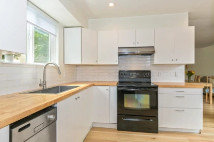 Pantry Photo of 6294 W Greenside Drive, Surrey, BC