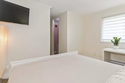 Walk-In Closet Photo of 6294 W Greenside Drive, Surrey, BC