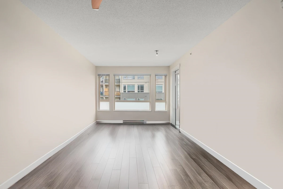Living Room Photo of 515 2665 Mountain Highway, North Vancouver, BC