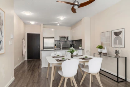 Kitchen Photo of 515 2665 Mountain Highway, North Vancouver, BC
