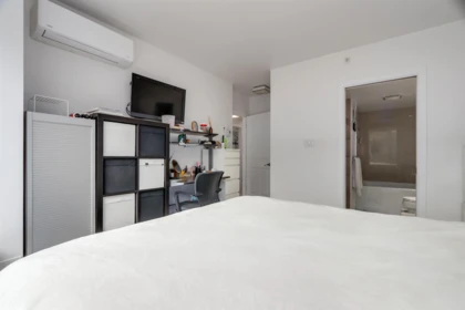 Laundry Room Photo of 1405 W 7th Avenue, Vancouver, BC