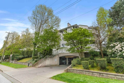 Swimming Pool Photo of 119 8880 Jones Road, Richmond, BC