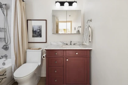 Guest Bathroom Photo of 114 155 E 3rd Street, North Vancouver, BC
