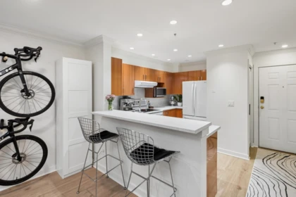 Primary Bedroom Photo of 114 155 E 3rd Street, North Vancouver, BC