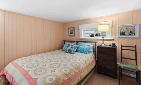 Swimming Pool Photo of 4322 Welwyn Street, Vancouver, BC