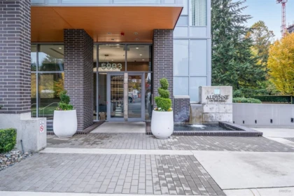 2807 5883 Barker Avenue, Burnaby, BC, Burnaby — Apartment/Condo for sale