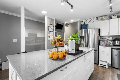 Breakfast Nook Photo of 29 33293 E Bourquin Crescent, Abbotsford, BC