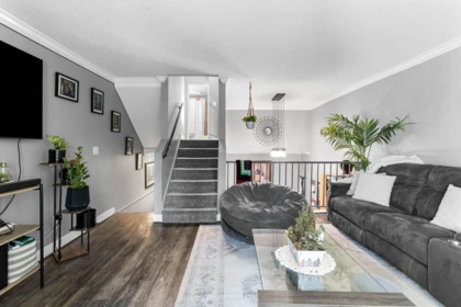 Family Room Photo of 29 33293 E Bourquin Crescent, Abbotsford, BC