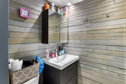 Powder Room Photo of 29 33293 E BOURQUIN CRESCENT, Abbotsford BC V2S 1Y2