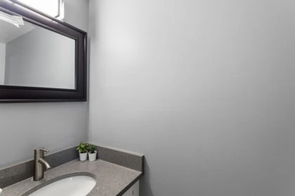 Primary Bathroom Photo of 29 33293 E Bourquin Crescent, Abbotsford, BC