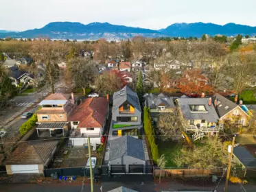 Community Amenities Photo (Clubhouse) of 2 2764 W 14th Avenue, Vancouver, BC