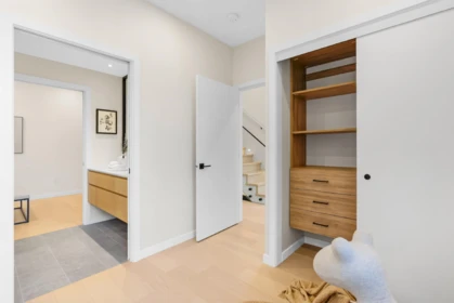 Laundry Room Photo of 2 2764 W 14th Avenue, Vancouver, BC