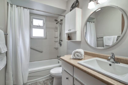 Guest Bathroom Photo of 13750 Blackburn Avenue, White Rock, BC