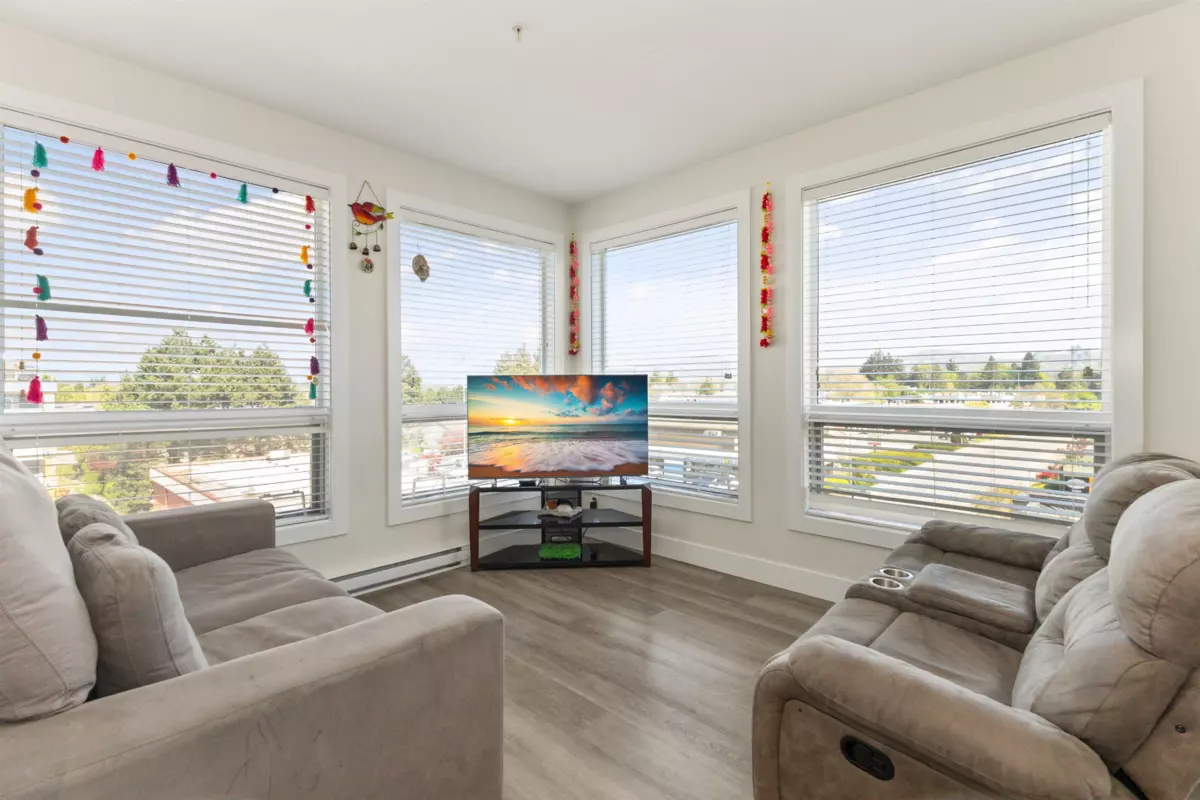 Dining Area Photo of 405 32838 Ventura Avenue, Abbotsford, BC