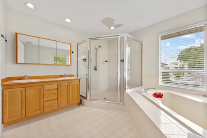 Hallway Photo of 2192 148a Street, Surrey, BC