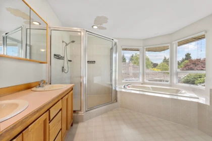 Staircase Photo of 2192 148a Street, Surrey, BC