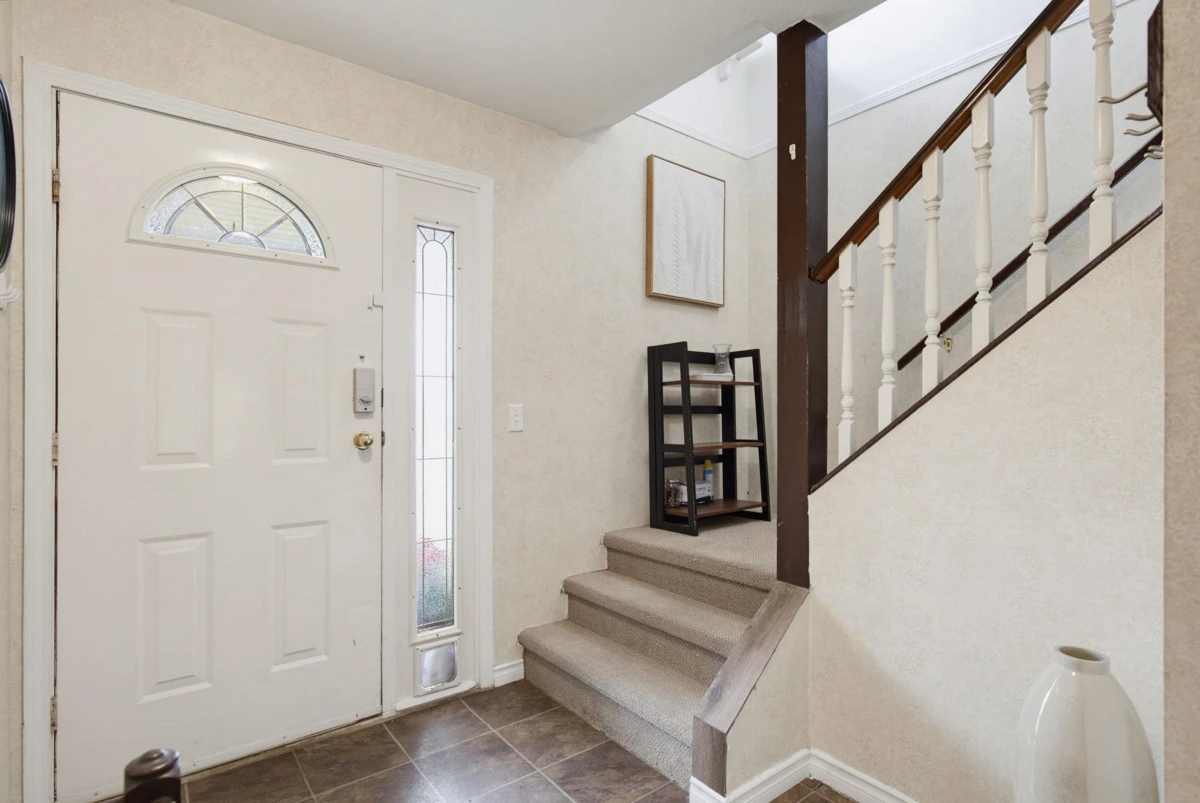 Family Room Photo of 18862 Charnley Court, Pitt Meadows, BC