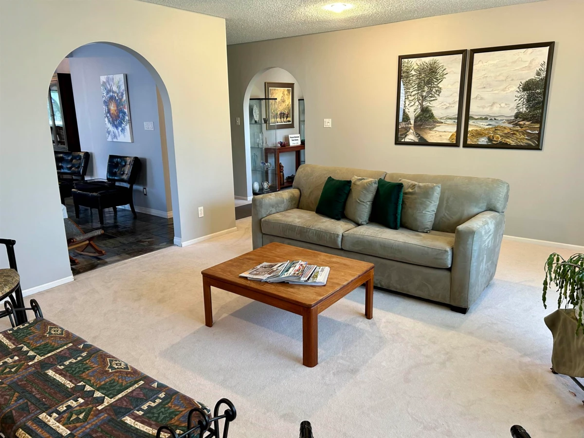 Family Room Photo of 7560 Waterton Drive, Richmond, BC
