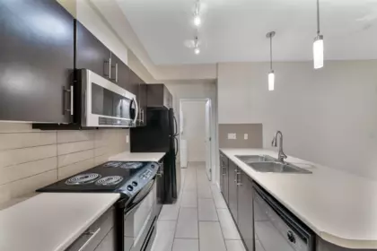 217 33545 Rainbow Avenue, Abbotsford, BC, Abbotsford — Apartment/Condo for sale