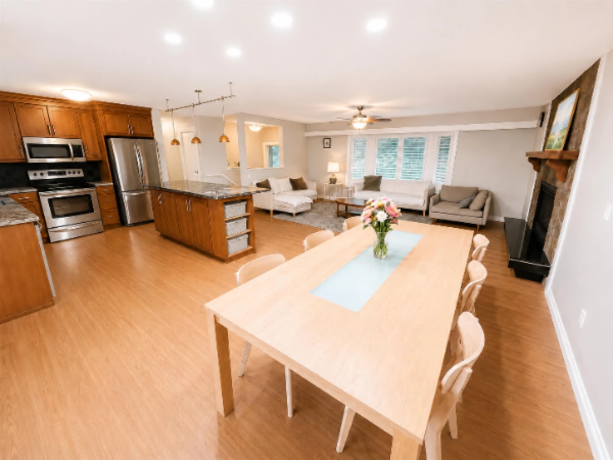 Family Room Photo of 3370 Viewmount Drive, Port Moody, BC