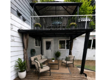 Garden / Landscaping Photo of 3370 Viewmount Drive, Port Moody, BC