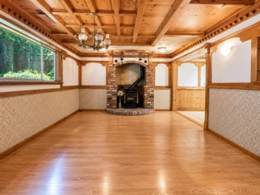 Mudroom Photo of 3370 Viewmount Drive, Port Moody, BC