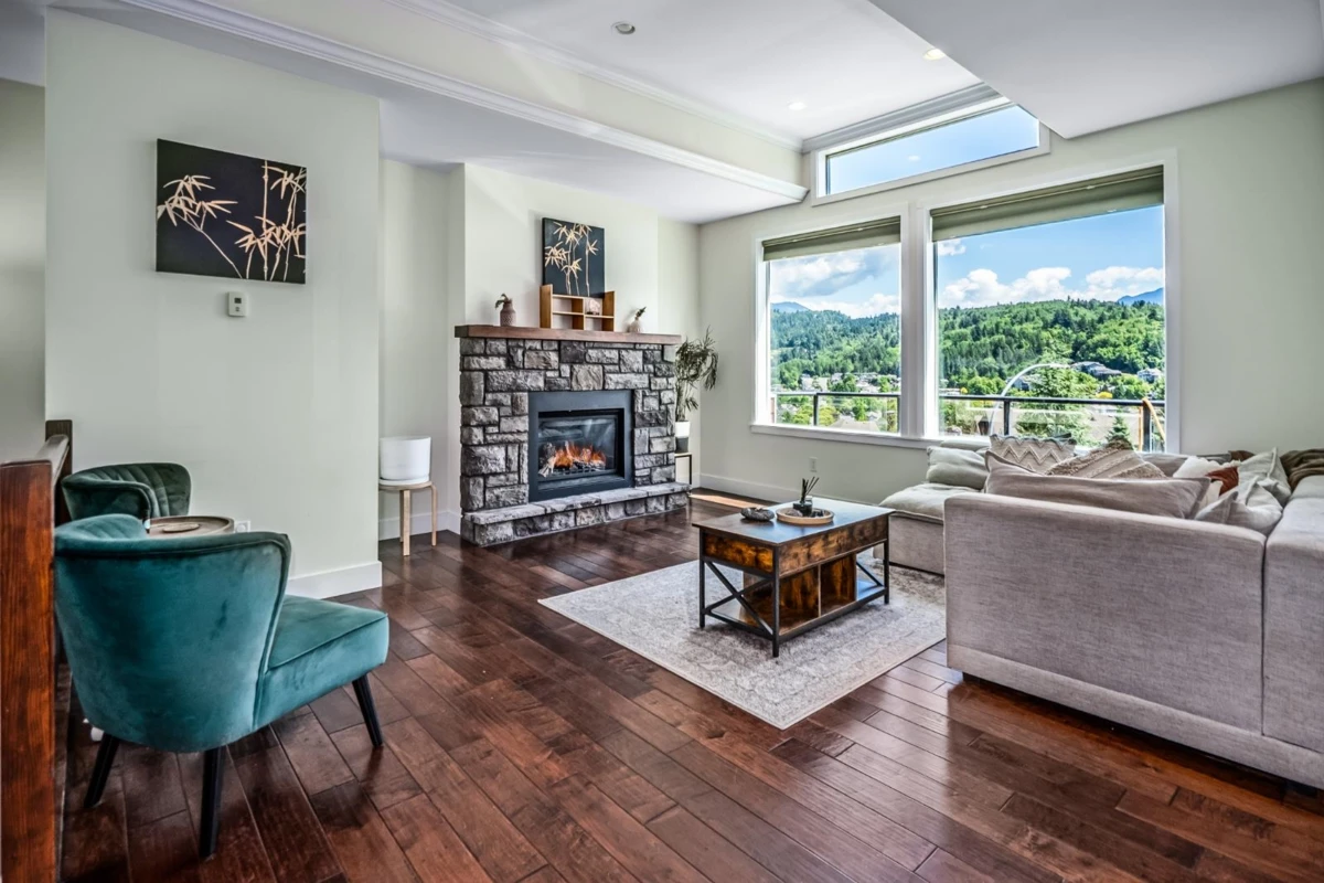 Dining Area Photo of 45989 Weeden Drive, Chilliwack, BC