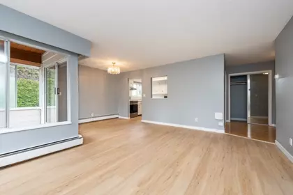 Basement Recreation Room Photo of 204 1390 Martin Street, White Rock, BC