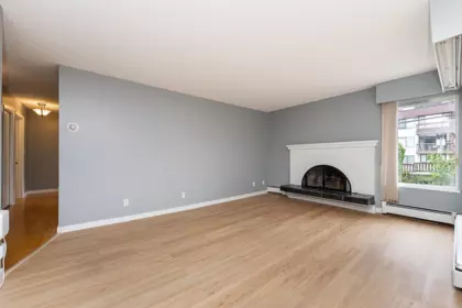 Loft / Bonus Room Photo of 204 1390 Martin Street, White Rock, BC