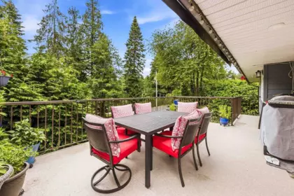 Loft / Bonus Room Photo of 1102 Grandview Road, Gibsons, BC