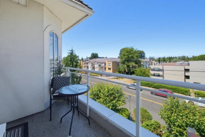 Guest Bathroom Photo of 306 15290 18 Avenue, Surrey, BC