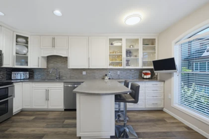 Mudroom Photo of 306 15290 18 Avenue, Surrey, BC