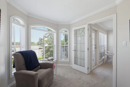 Office / Den Photo of 306 15290 18 Avenue, Surrey, BC