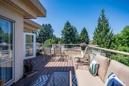 Staircase Photo of 407 33731 Marshall Road, Abbotsford, BC